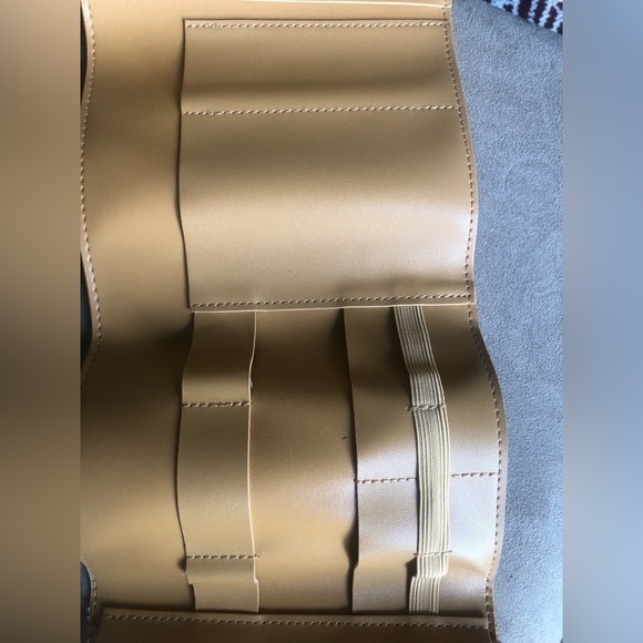 GLASS LADDER & CO tech accessories organizer - Picture 4 of 7